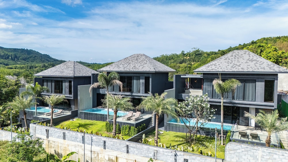 Chariot By Villacarte in Thalang, Thailand