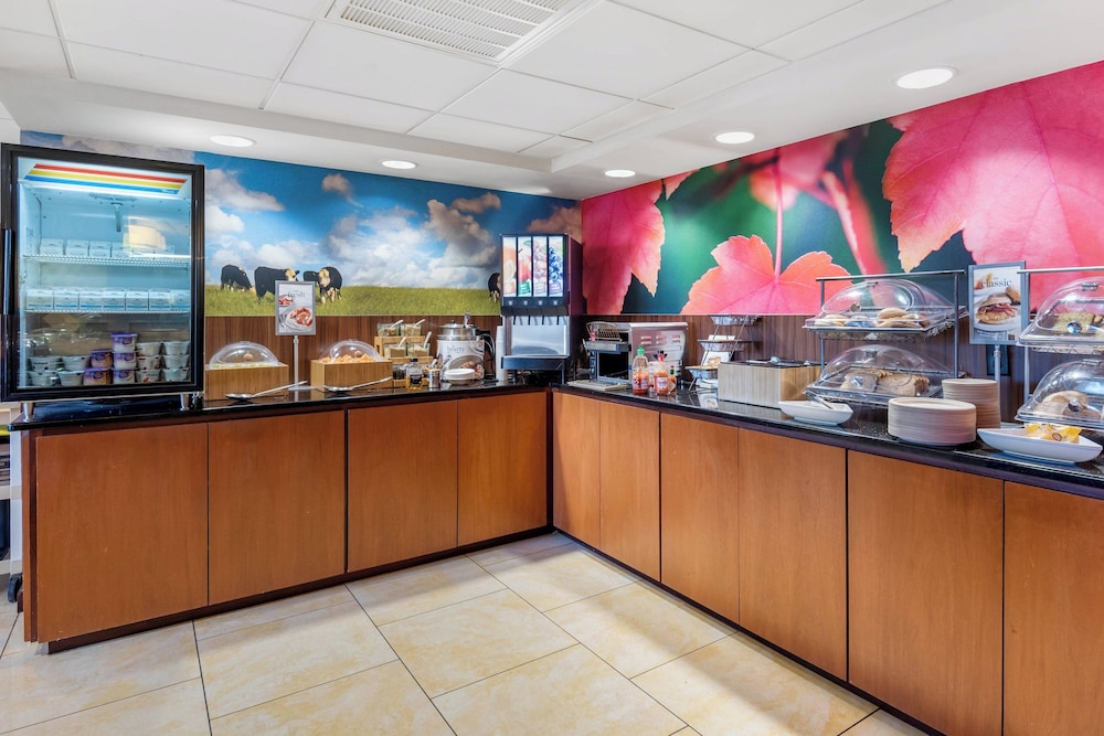 Fairfield by Marriott Inn & Suites Portland Maine Airport - photo 21