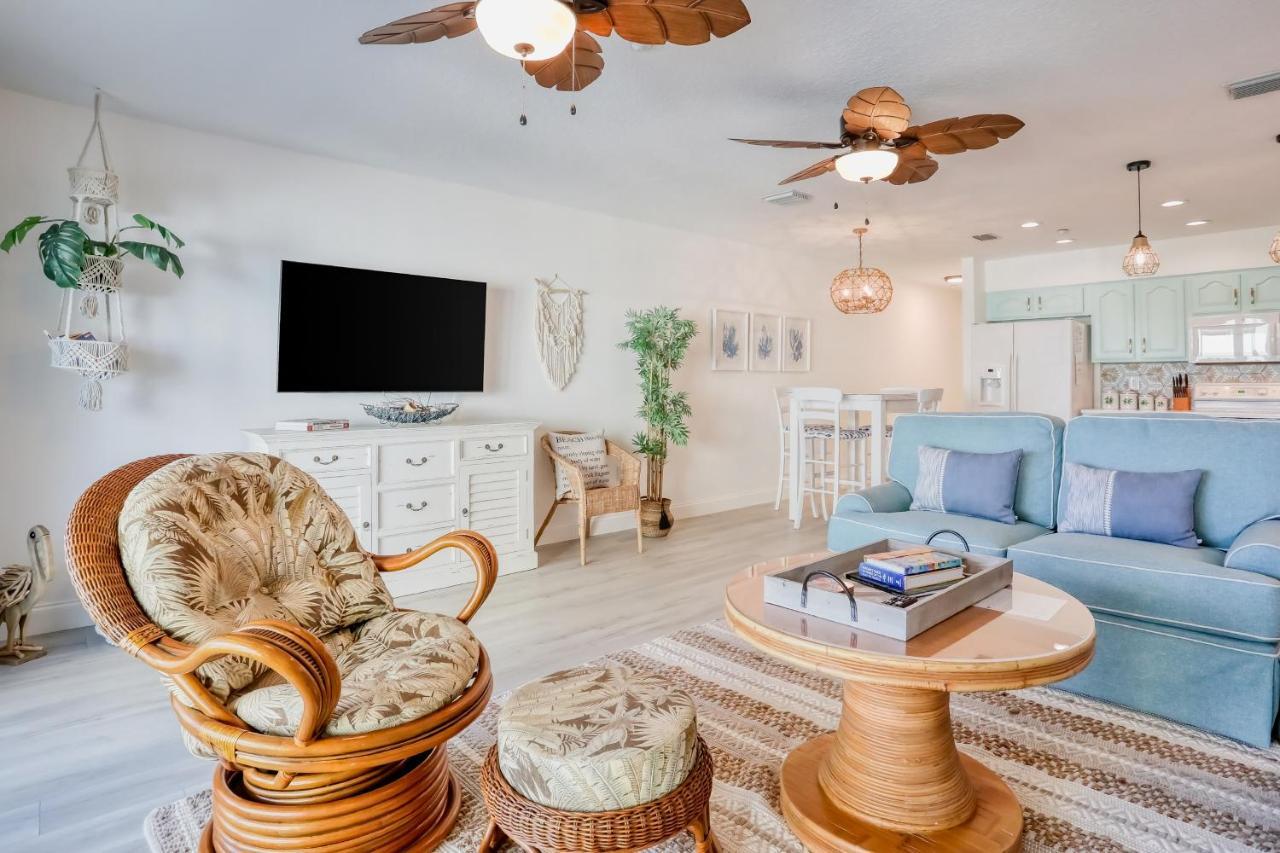 Beach on the Rocks in Unknown City, United States