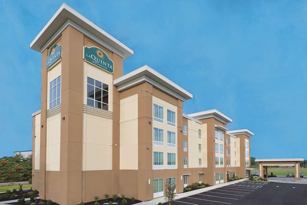 La Quinta Inn & Suites by Wyndham Paducah - featured photo