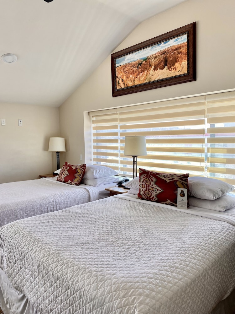 Iron Springs Adventure Resort & RV Park - photo 8