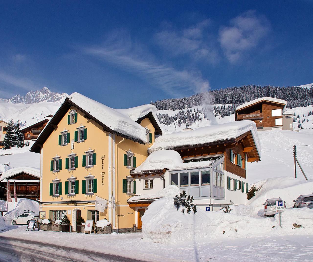 Hotel Posta - carbon neutral hotel in Disentis