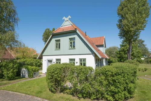 Ferienhaussiedlung Strandperlen Sanddornhof 3c — Wustrow