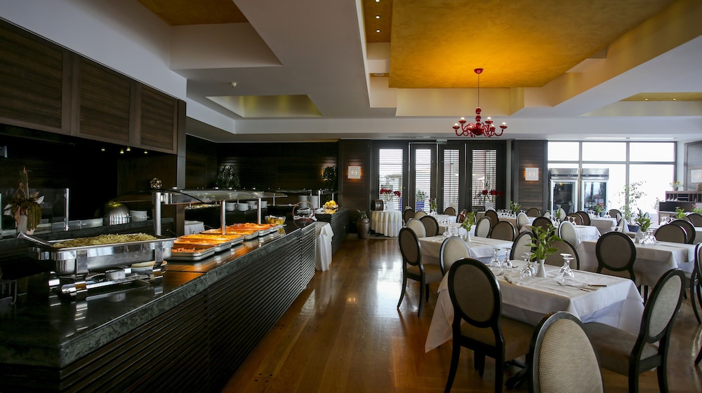 מזון ומשקאות