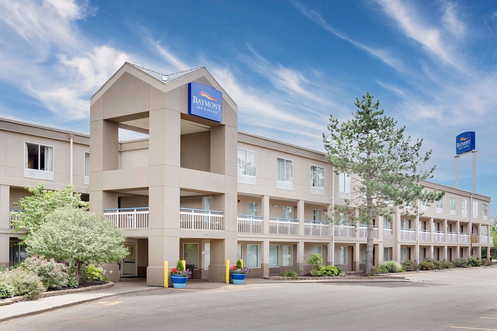 Baymont by Wyndham Kalamazoo East - photo 10