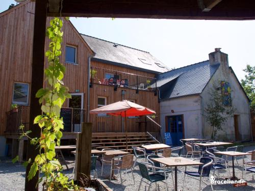 Auberge du Champ Commun - last minute hotel in Augan
