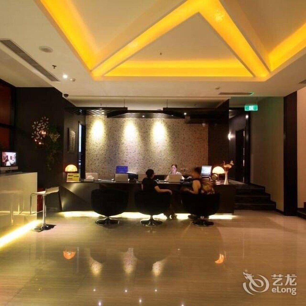 Red Hotel - carbon neutral hotel in Beijing