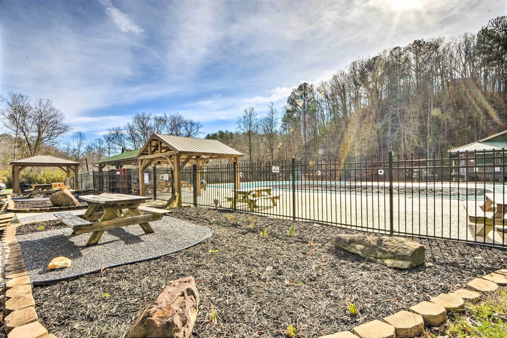 Peaceful Ellijay Cabin: Pool Access & Resort Perks - photo 24