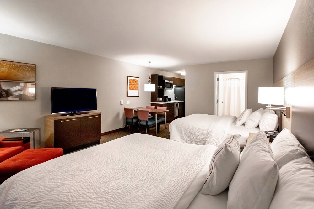 TownePlace Suites by Marriott Louisville Airport - photo 13