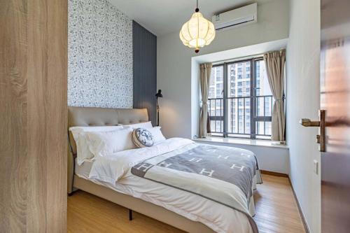 Qianyue Mansion Canton fair Free Guangzhou Baiyun Airport Pick up Service in Guangzhou, People's Republic of China