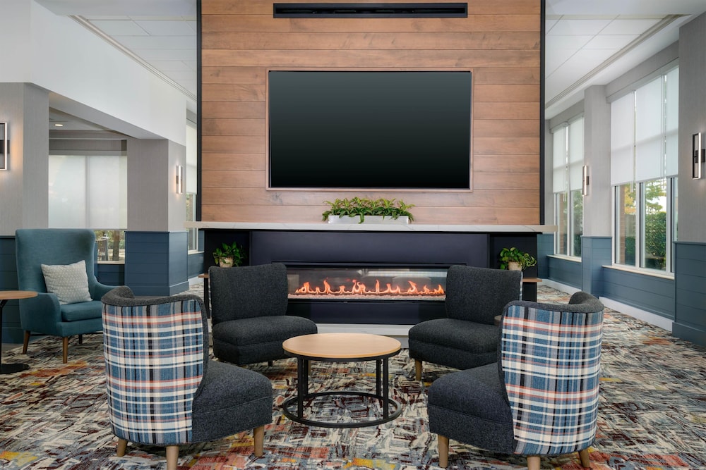 Hilton Garden Inn Buffalo Airport - photo 4