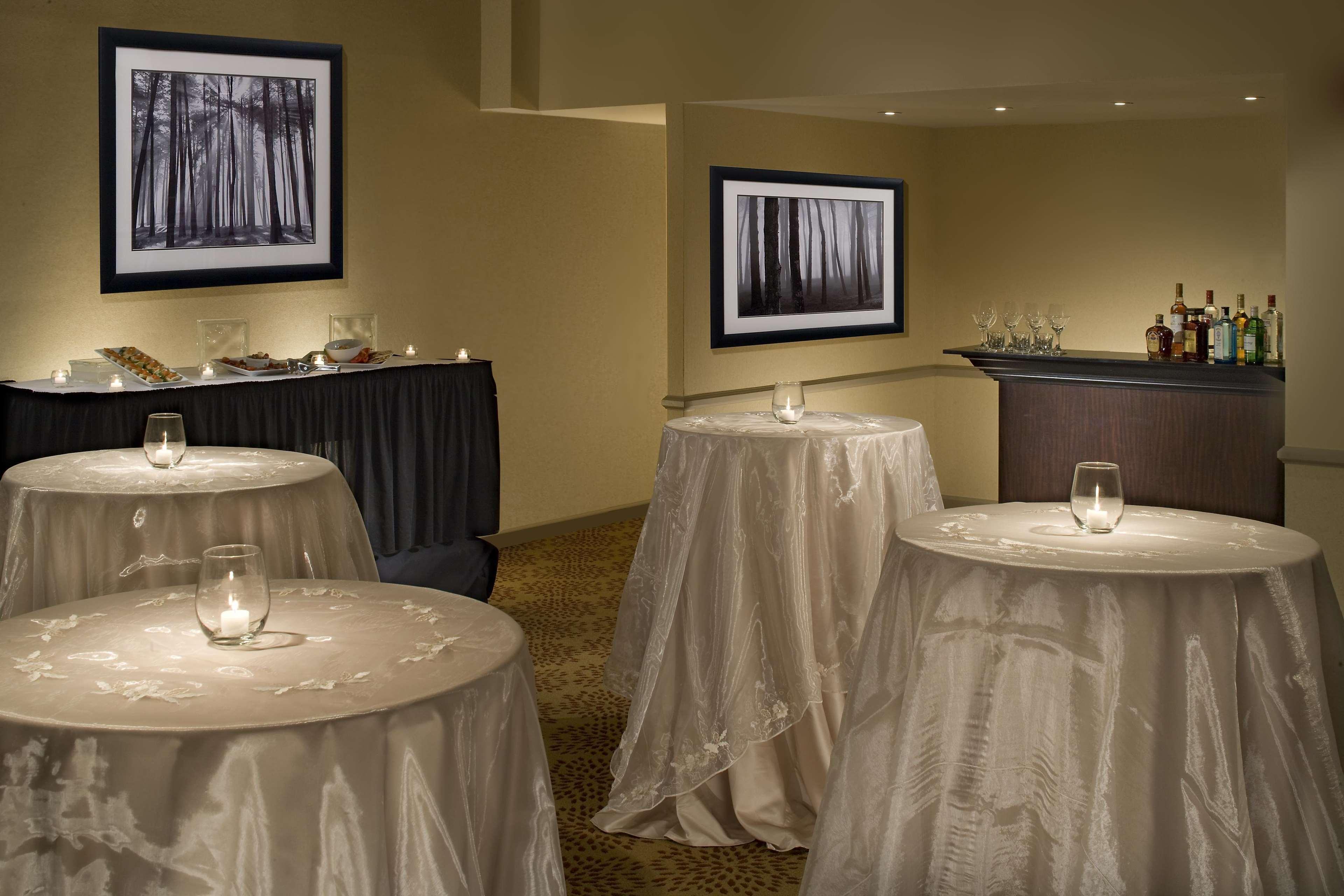DoubleTree Pittsburgh Monroeville Convention Center - photo 19