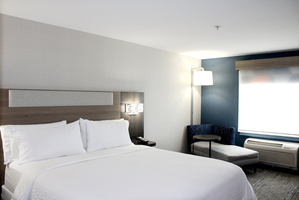 Holiday Inn Express & Suites Frazier Park by IHG - photo 13