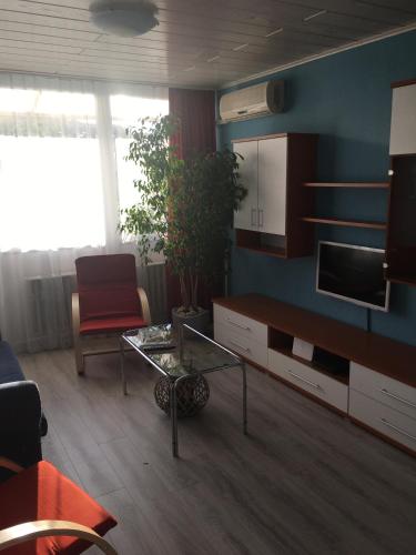 Málnás Macska Apartman — 4-Star Luxury Hotel in Szekszard, Hungary