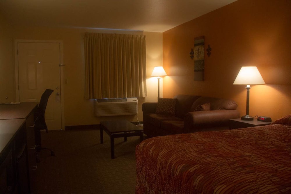 Cottonwood Inn - photo 5