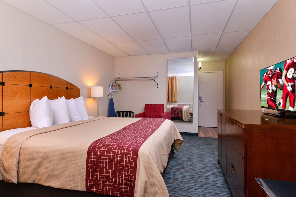 Red Roof Inn Chambersburg - photo 14