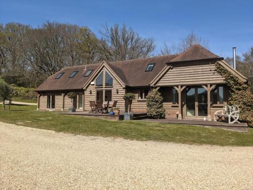 The Barn New Forest Free Paddle Boarding Free Zip Wire — Ringwood