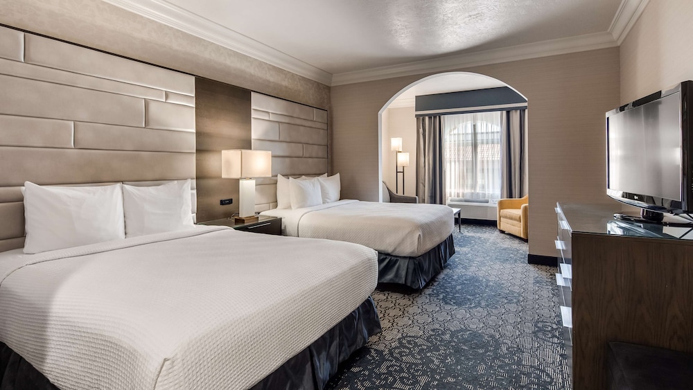 Best Western Plus Abbey Inn - photo 33