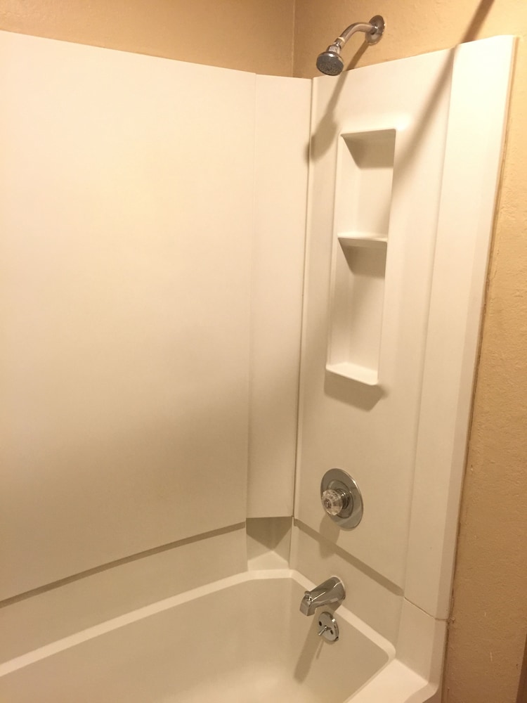 Americas Best Value Inn Garden City - photo 17
