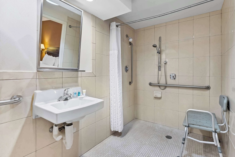 Comfort Inn & Suites Somerset New Brunswick - photo 13