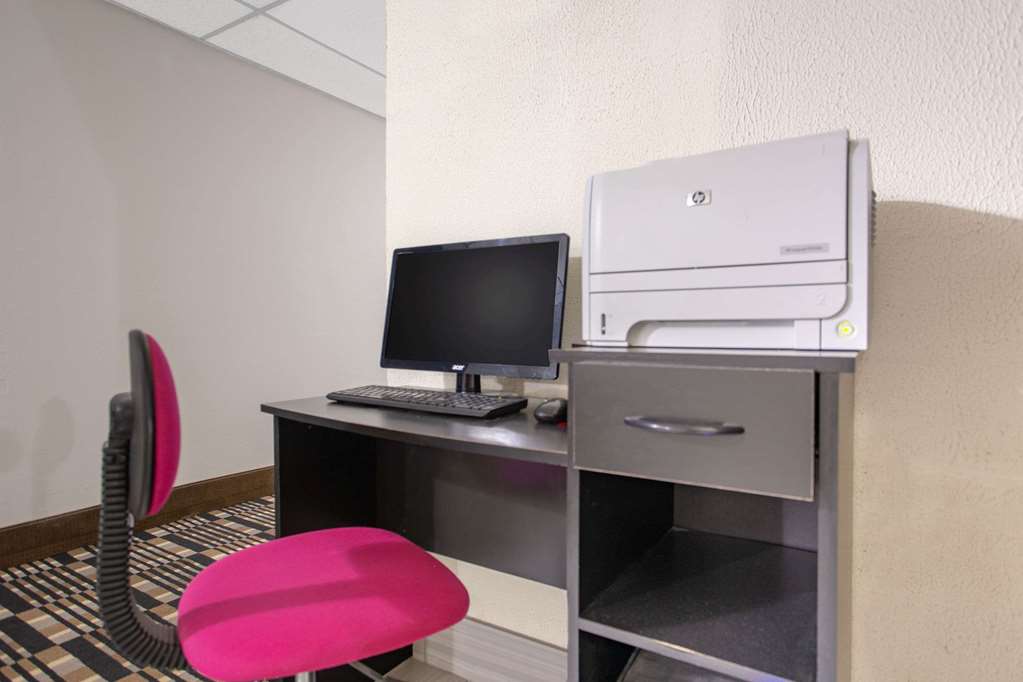 Days Inn by Wyndham Fond du Lac - photo 15