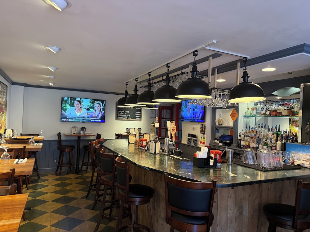 Four Columns Inn - photo 72