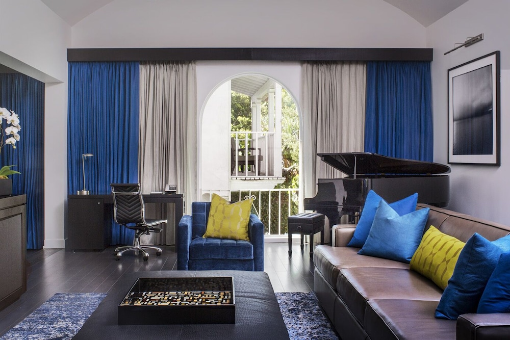 Sunset Marquis - photo 32
