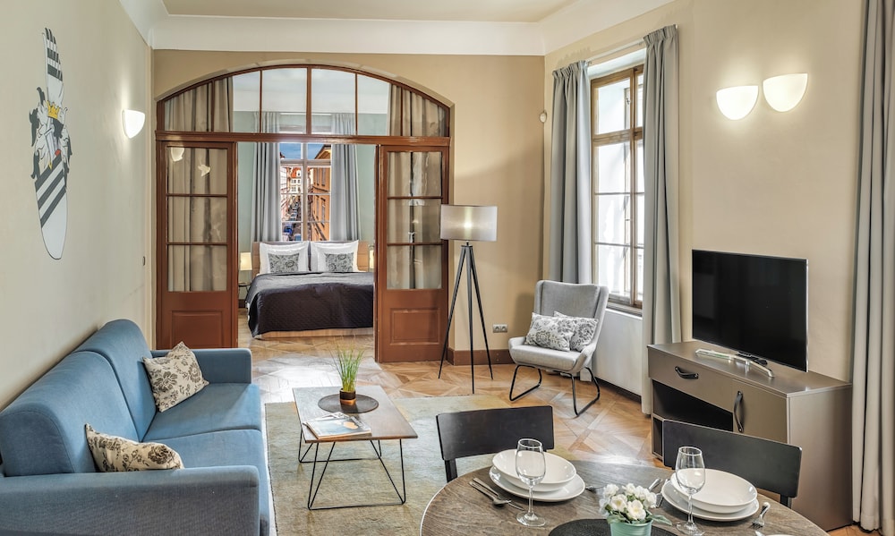 3 Epoques Apartments by Adrez Living — 4-Star Luxury Hotel in Prague, Czech Republic
