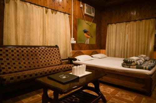 Aranya Gorumara Jungle Resort — Jalpaiguri