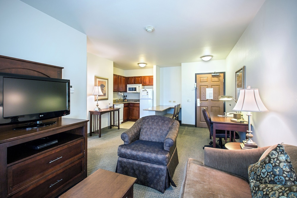 Staybridge Suites Rockford by IHG - photo 18