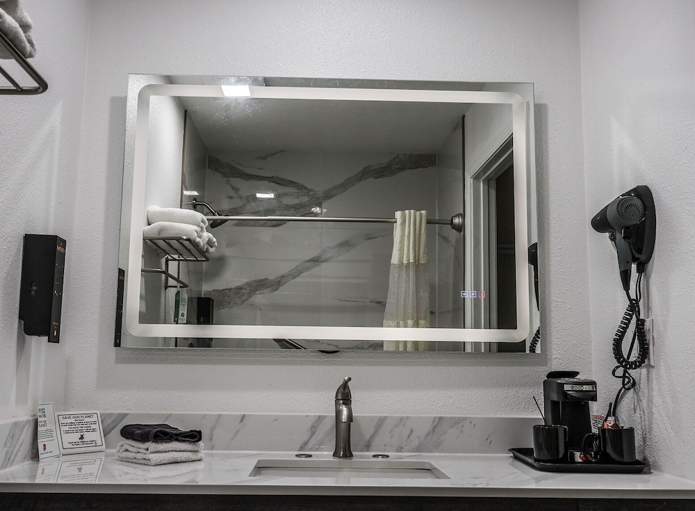 Old Town Western Inn & Suites - photo 22