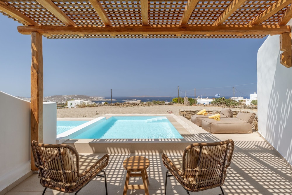 Aya Sofia Suites - carbon neutral hotel in Mykonos