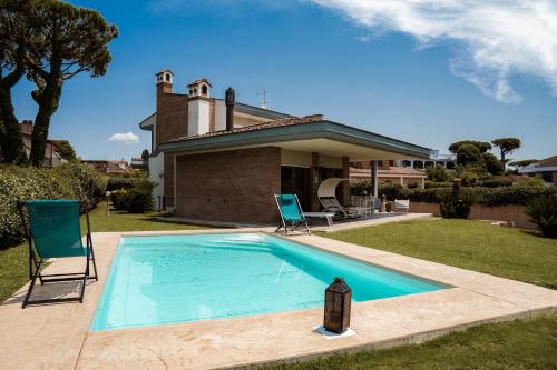 Villa Attoni Di Canossa — 4-Star Luxury Hotel in Anzio, Italy