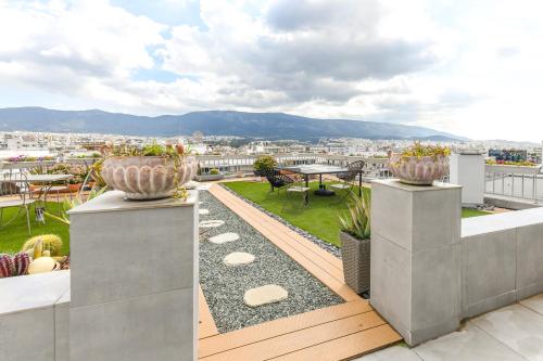 Luxurious Penthouse with Jacuzzi — 4-Star Luxury Hotel in Athens, Greece