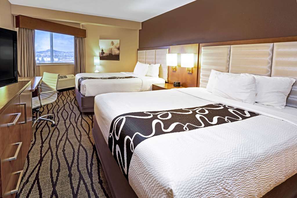 La Quinta Inn & Suites by Wyndham Butte - photo 28