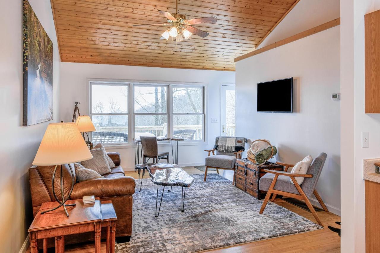 Stargazer’s Retreat in Cullowhee, United States