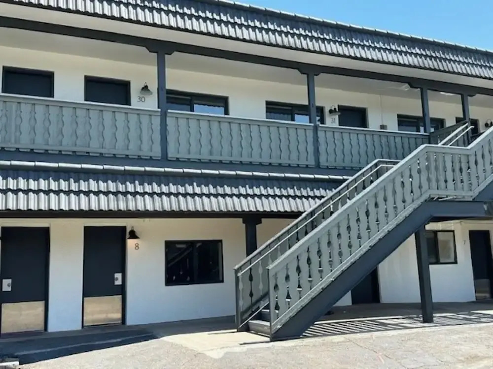 Western Lodge - photo 15
