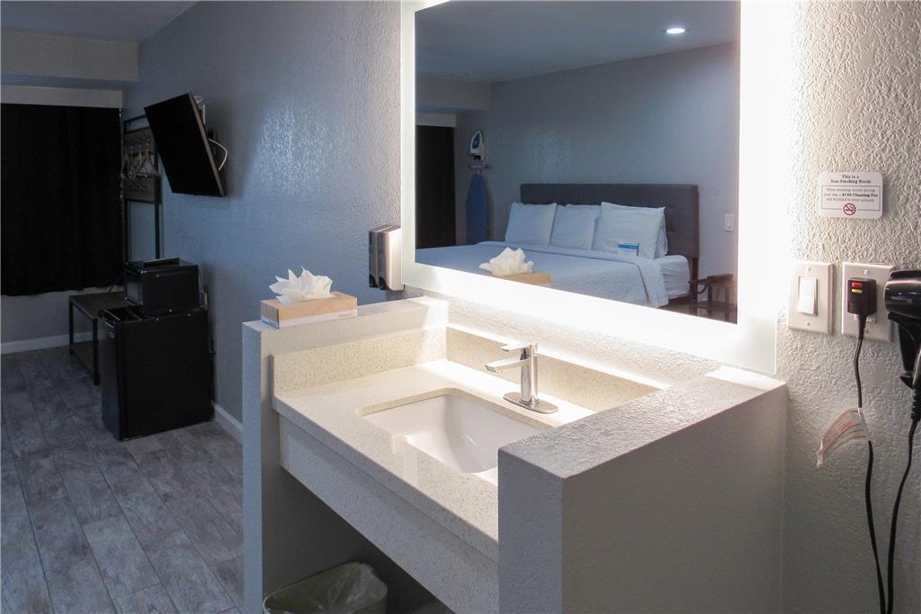 Capri Suites Anaheim - photo 7