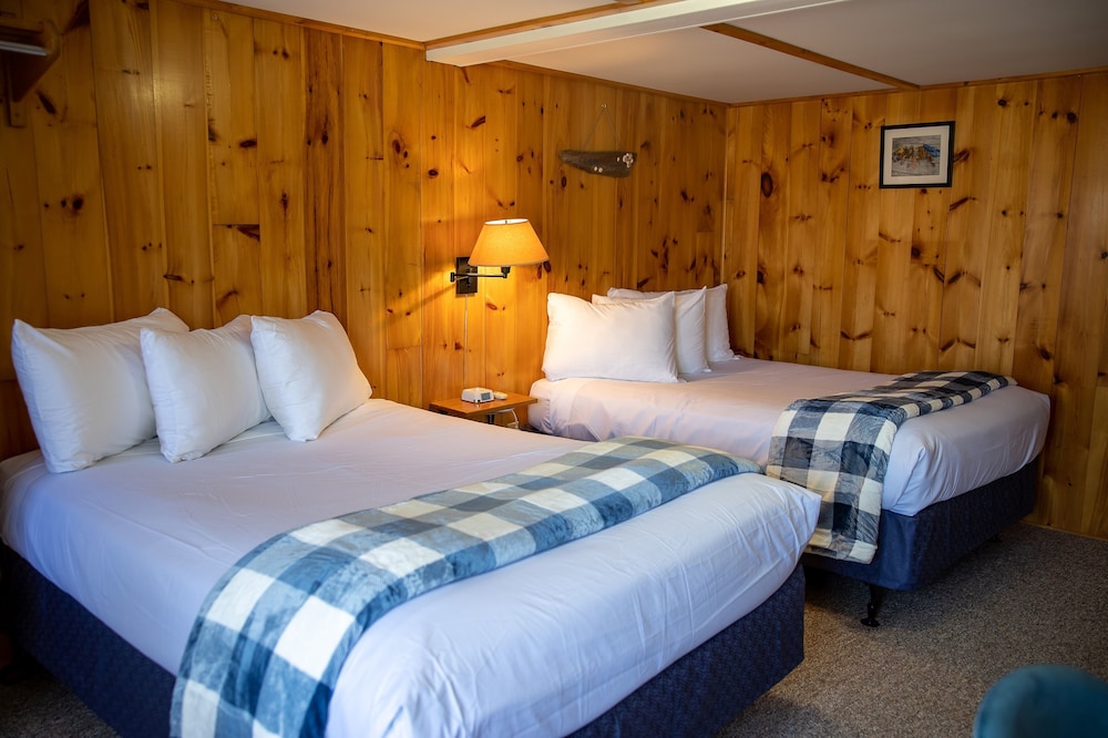 Isleview Motel and Cottages - photo 23