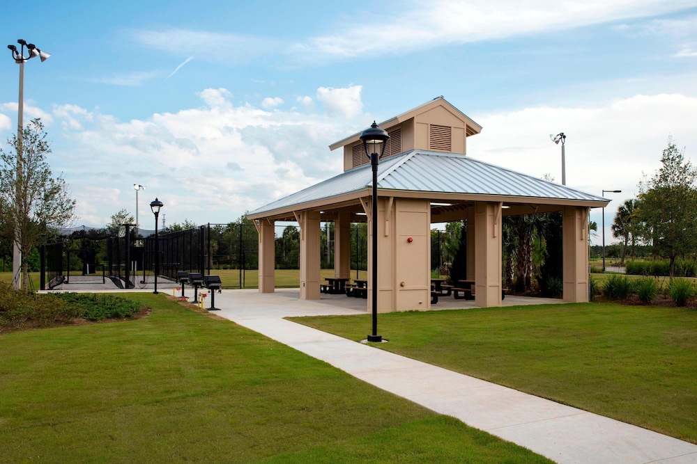 TownePlace Suites Orlando at FLAMINGO CROSSINGS Town Center Western Entrance - photo 35