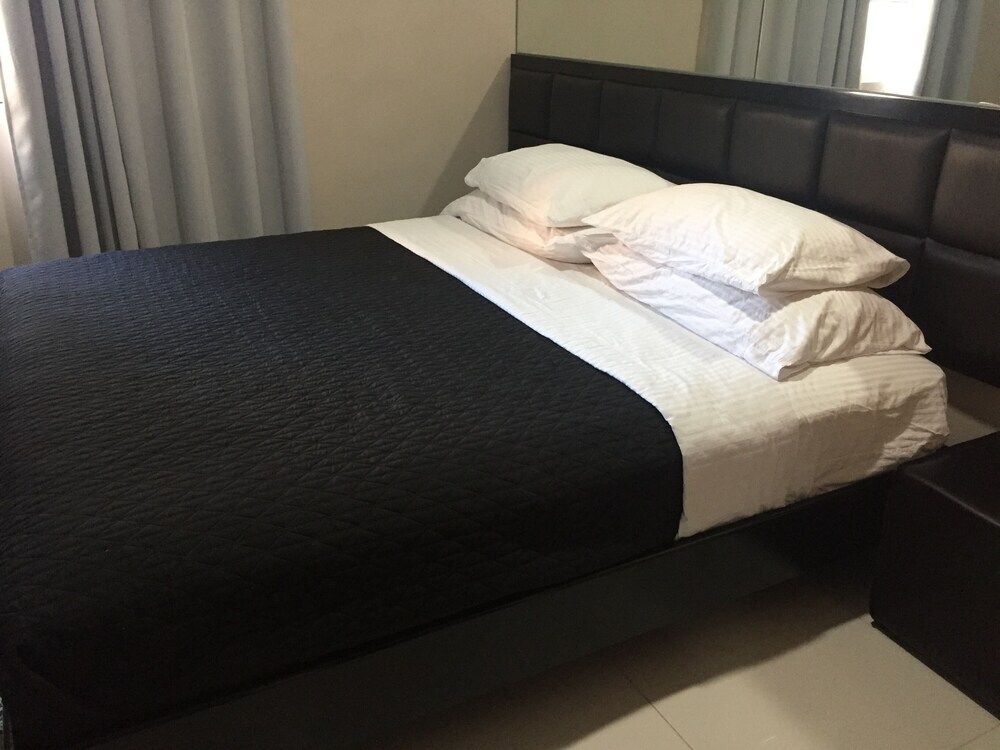 101 Newport Blvd — Pasay — photo 3