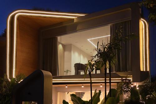 Aura Umalas Futuristic 2BR Rooftop Villa with Green Views — 4-Star Luxury Hotel in Kerobokan, Indonesia