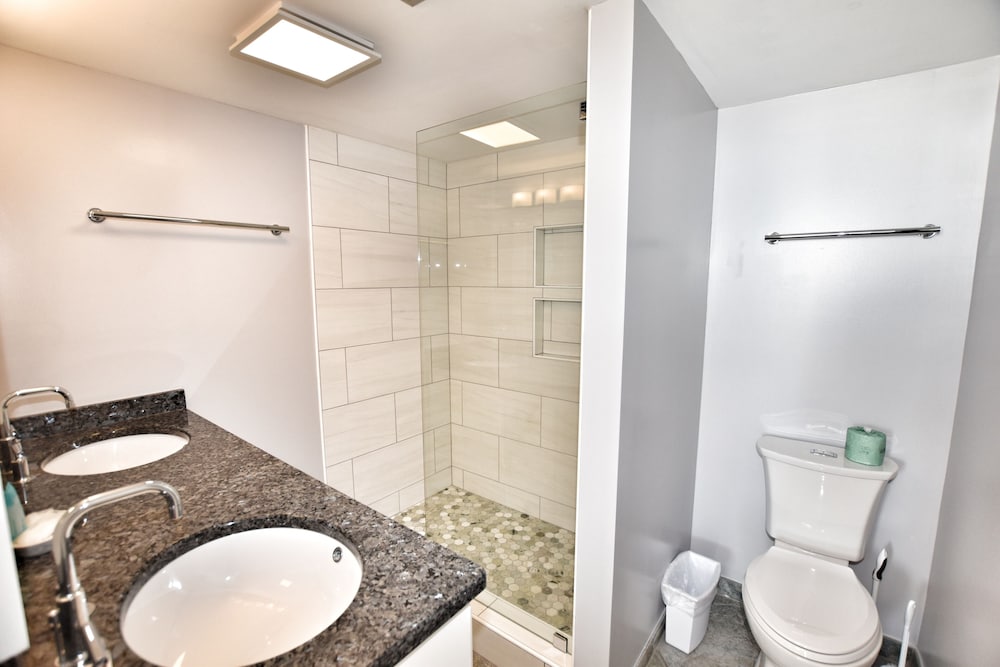 0212 Waters Edge Resort 3 Bedroom Condo by RedAwning - photo 27