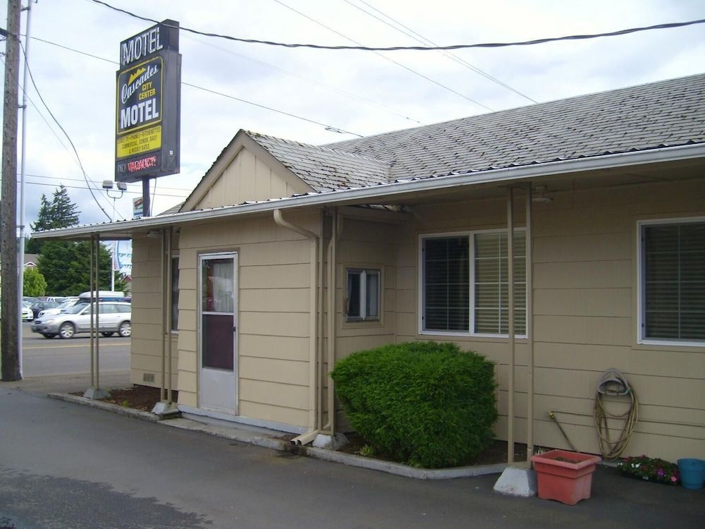 Cascade City Center Motel - photo 9