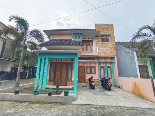 Damai Residence Homestay Jogja — 4-Star Luxury Hotel in Yogyakarta, Indonesia