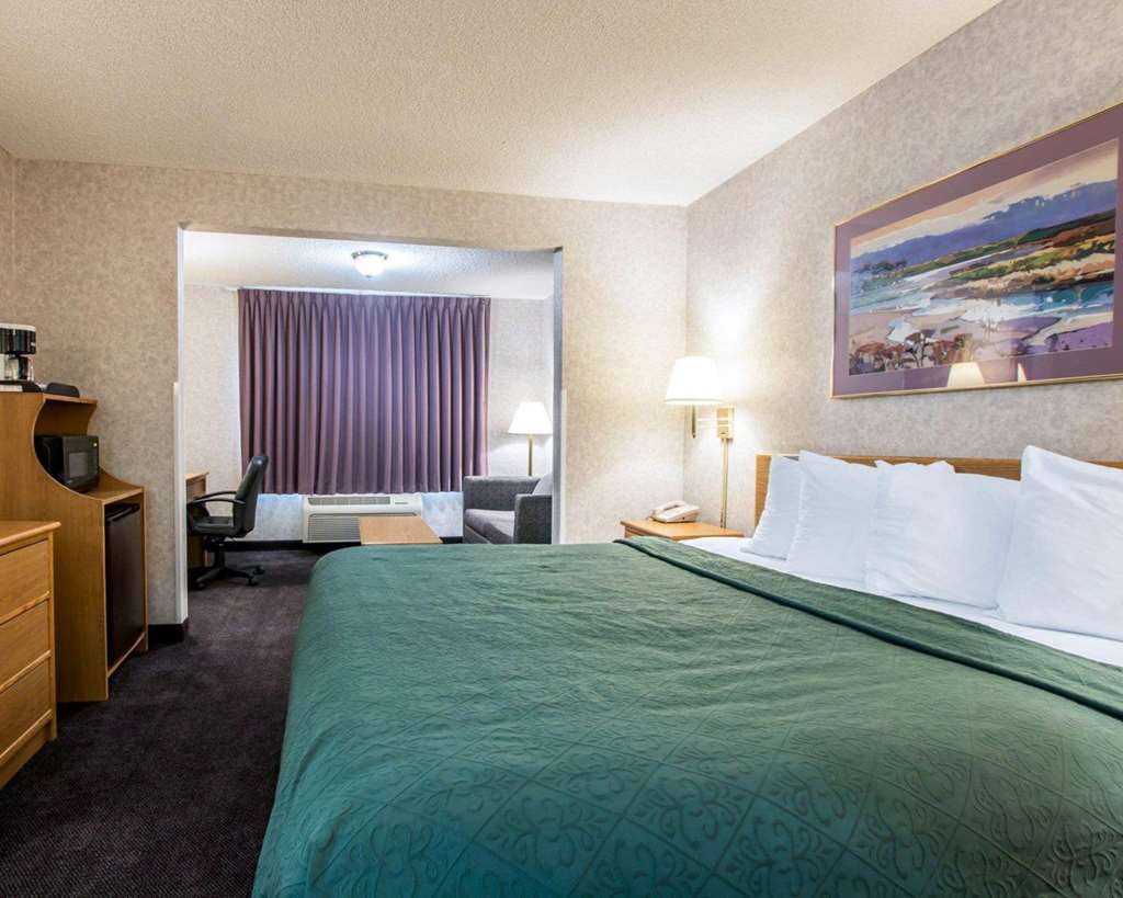 Quality Suites San Diego Otay Mesa - photo 16