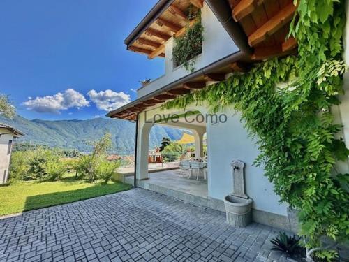 Villa 3 Olivi sleep 5 in Lenno — 4-Star Luxury Hotel in Lenno, Italy