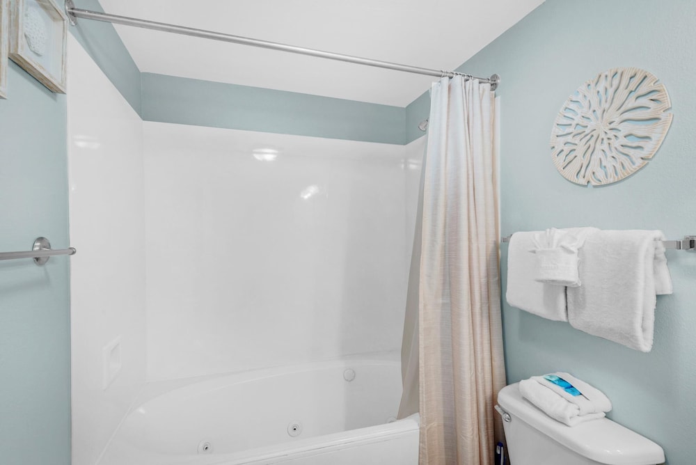 Majestic Beach Towers 1 609 - photo 16