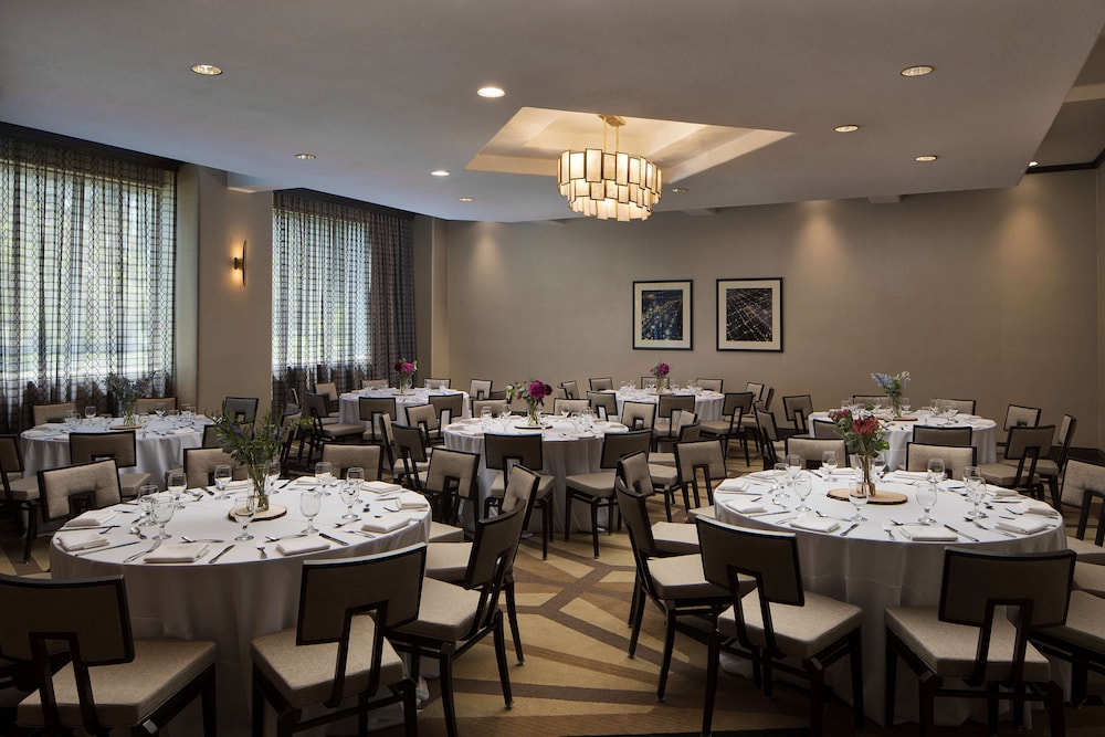 Embassy Suites by Hilton San Francisco Airport Oyster Point - photo 45
