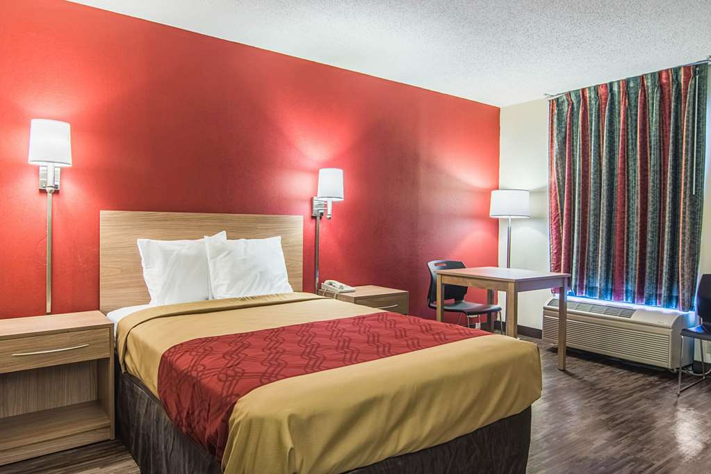 Econo Lodge Fort Payne - photo 15